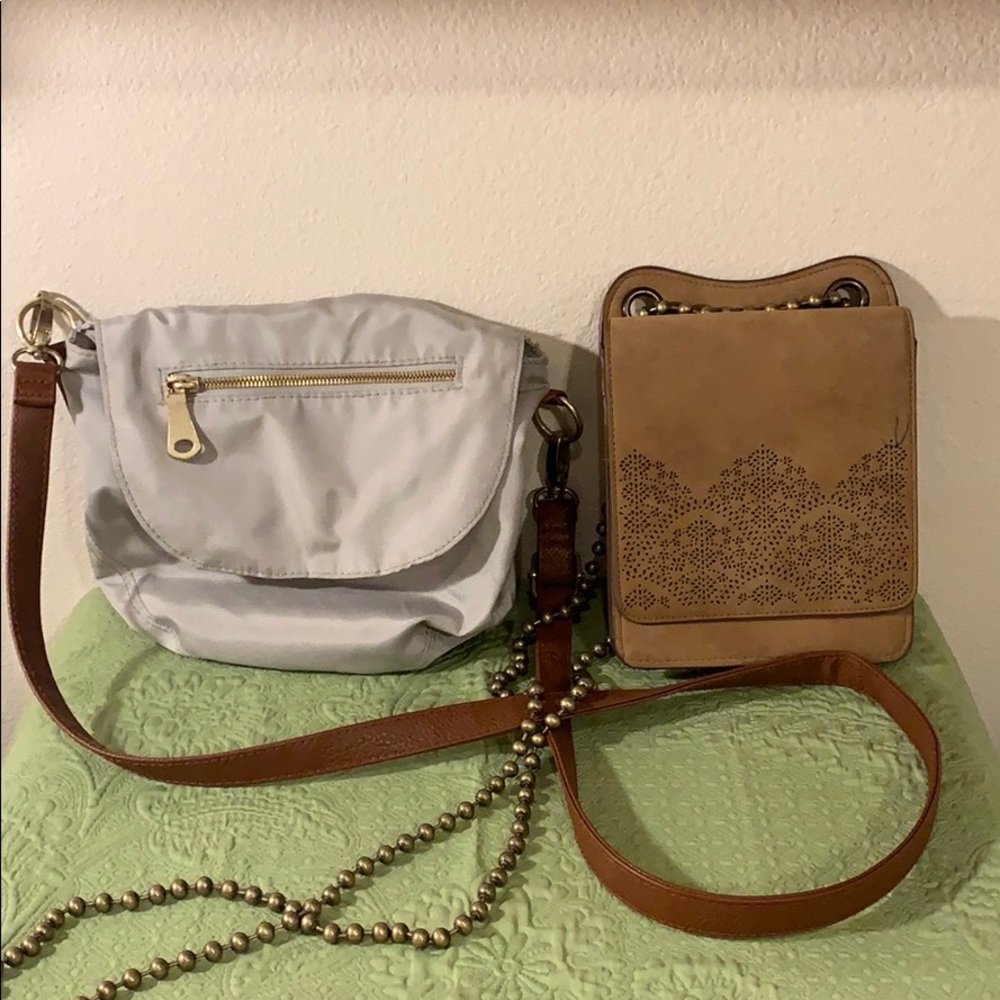 2 GUC Cross Body Purses MAKE ME AN OFFER! - Picture 1 of 8